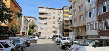 İSTASYON CADDESİ DİBİ 3+1 SATILIK ARAKAT DAİRE