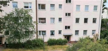 Wohnung in Spandau/Staaken- neue Einbauküche + Teils eingerichtet