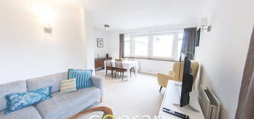 2 bed flat to rent