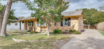 1306 Northlake Dr, Richardson, TX 75080