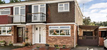 4 bed semi-detached house for sale