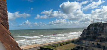 Cabourg appartement 3 pièces front de mer