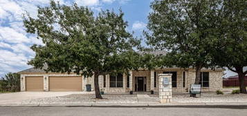 403 Rolling Ridge Dr, Del Rio, TX 78840