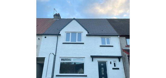 Terraced house to rent in Carleton Avenue, Glenrothes KY7