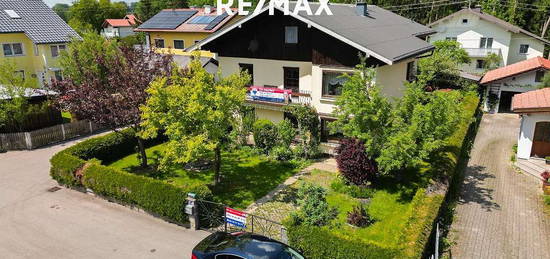 Weil die Lage zählt - Vor den Toren des Attersees. Älteres Einfamilienhaus in Bestlage in Lenzing