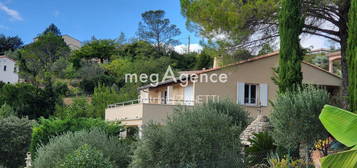 Piscine, 4 chambres, 1000 m² de jardin