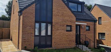 3 bedroom detached house to rent