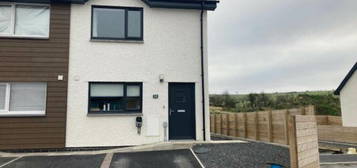 2 bedroom semi-detached house for sale