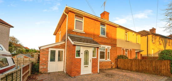 3 bed semi-detached house for sale