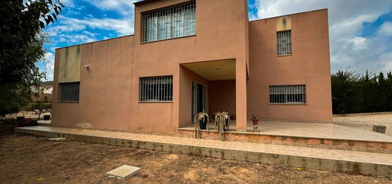 Casa o chalet independiente en venta en calle Baños 3