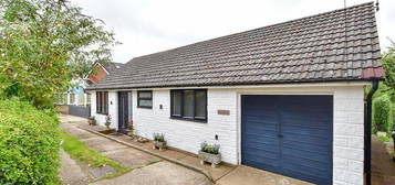 2 bed detached bungalow for sale