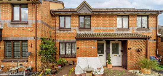 Flat for sale in Berryscroft Road, Staines TW18