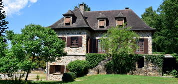 Mi-chemin Brive et Limoges : superbe maison en pierres avec