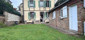 Appartement T5 de plein pied et grand jardin