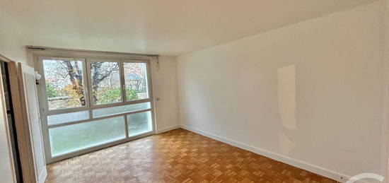 Location appartement 4 pièces 67 m²