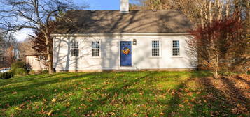 360 Highland St, Marshfield, MA 02050