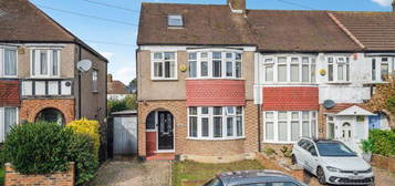 Terraced house for sale in Ribblesdale Avenue, Northolt UB5