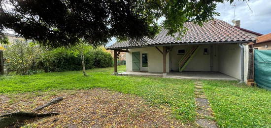 Maison de plain-pied  à louer, 3 pièces, 2 chambres, 51 m²