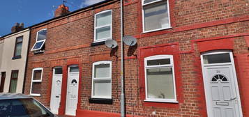 Terraced house to rent in Clifton Street, Latchford, Warrington WA4