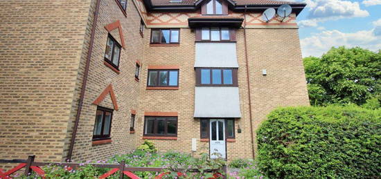 Maisonette to rent in Bellingham Court, Kenton, Newcastle Upon Tyne NE3