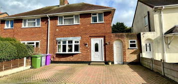 3 bedroom semi-detached house for sale