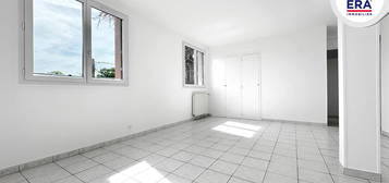 Appartement  à vendre, 3 pièces, 2 chambres, 65 m²