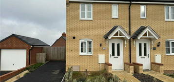 2 bedroom semi-detached house for sale