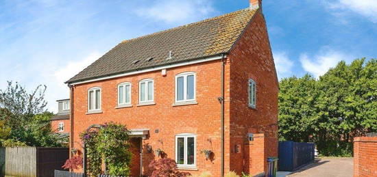 Detached house to rent in Hawkmoth Close, Walton Cardiff, Tewkesbury GL20