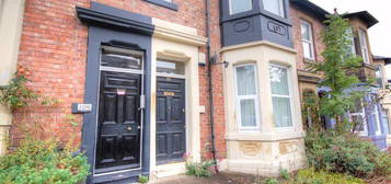 3 bed flat to rent