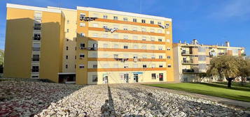 Apartamento T2 à venda em Torres Vedras