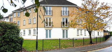 2 bedroom ground floor flat for sale