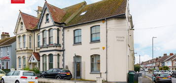 Flat for sale in Vale Road, Portslade, Brighton BN41