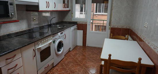 Piso en venta en Hego Kalea, Centro - Ariz - Uribarri