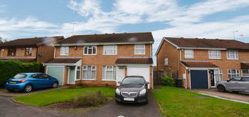 3 bed semi-detached house for sale