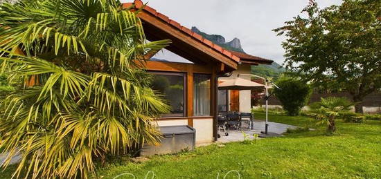 Haute Savoie (74), à vendre FAVERGES Charmante Maison Familiale de 124 m²