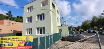 Prodej  rodinného domu 260 m², pozemek 565 m²