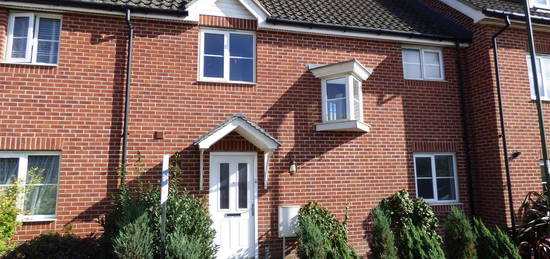 Terraced house to rent in Olliver Acre, Wick, Littlehampton BN17