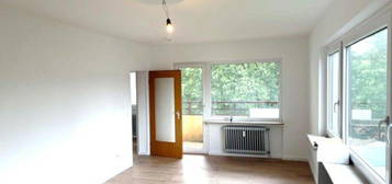 Neu sanierte 2-Zimmer-Wohnung mit Balkon in Sulzbach (Taunus)