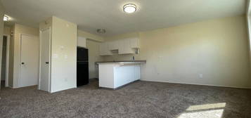 8461 SE Foster Rd Unit 8461, Portland, OR 97266