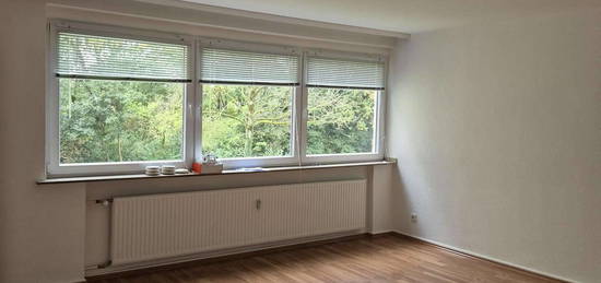 Schöne 2,5 Zimmerwohnung in guter Lage von Refrath