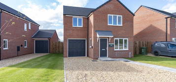 3 bed detached house for sale