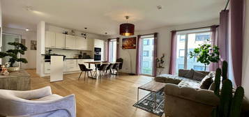 Spacious Living Awaits: Modern 3-Bedroom Apartment with Open Plan Design at Derfflinger Str 22a