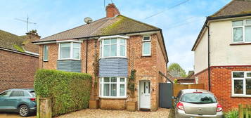 3 bed semi-detached house for sale