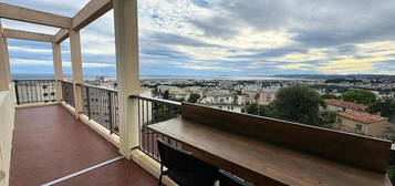 Location appartement meublé 3 pcs 64m² - Terrasse - Box - NICE - Raoul Dufy