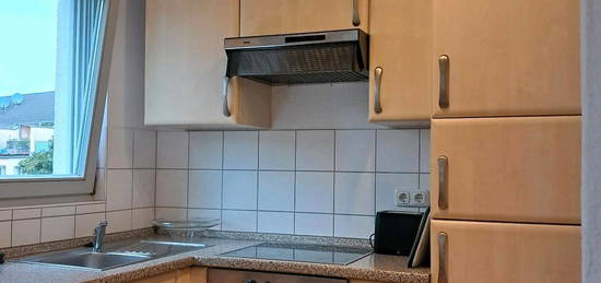 Möblierte 2 Zimmer Wohnung mit Balkon Wittlaer