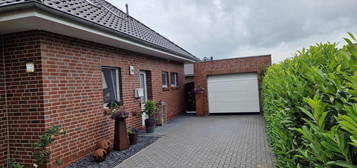 Doppelhaushälfte, Bungalow mit Garage, Wohnung, Haushälfte