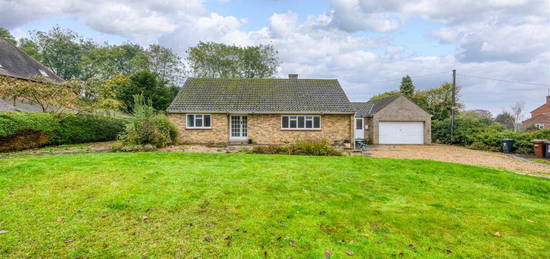 2 bedroom detached bungalow for sale