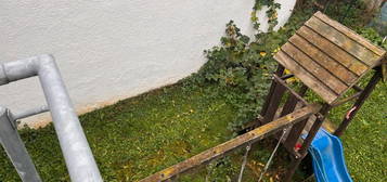 4 Zimmer Wohnung mit 180 am Garten und Garage