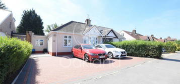 5 bedroom detached bungalow