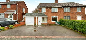 3 bedroom semi-detached house for sale